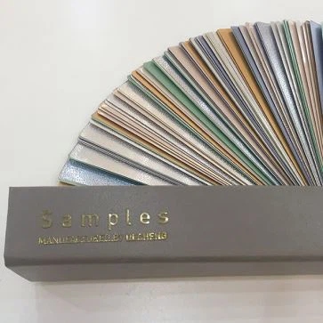 Leabhar Samplach Shades Uiteacha